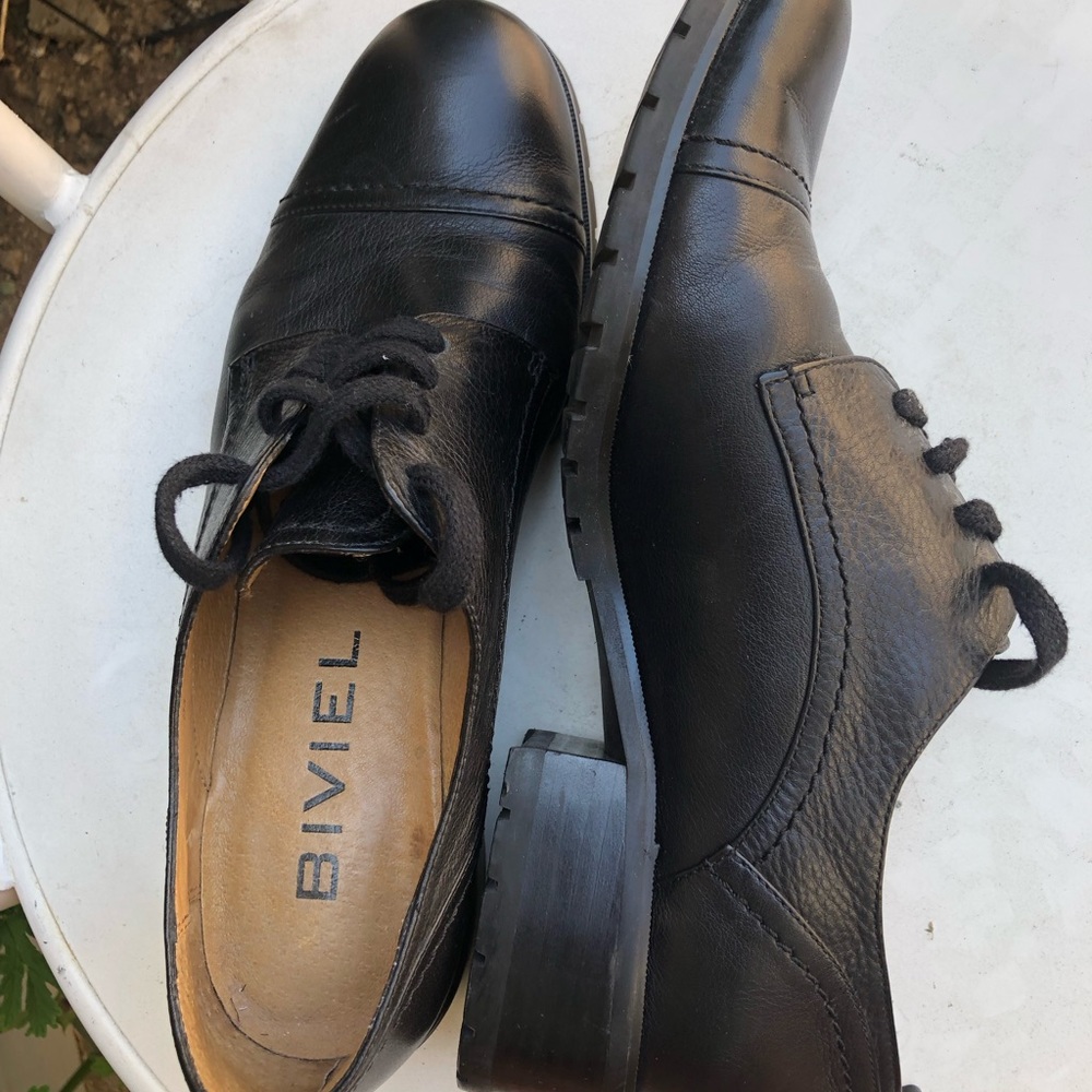 Women’s oxford shoes from Biviel